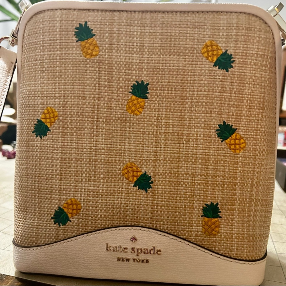 Kate Spade Darcy Pineapple Crossbody Bucket Bag NWOT